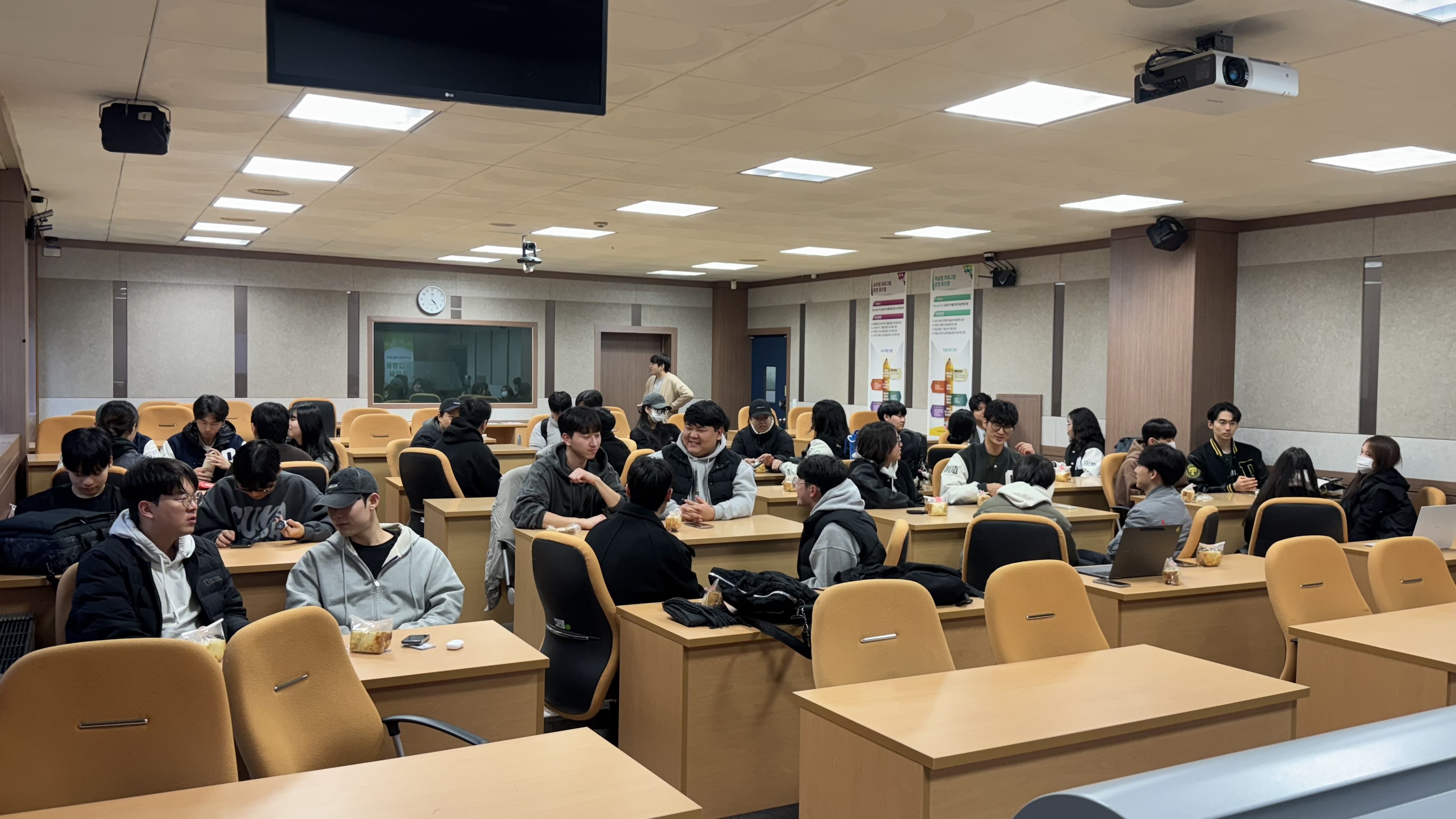 [학습지원] 2025-2학기 전공튜터링 중간간담회_4