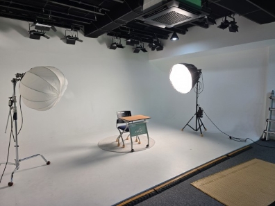 디지털미디어조사분석실습실